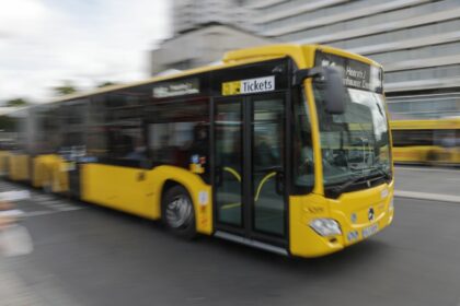 Bus- und Bahnbetreiber: Auf syrische Mitarbeiter angewiesen