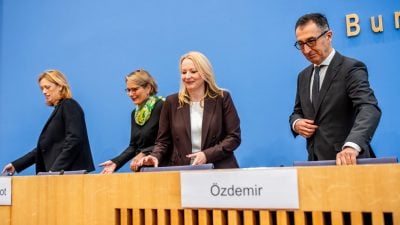 Bund und Länder verkünden Einigung auf Digitalpakt 2.0 für die Schulen