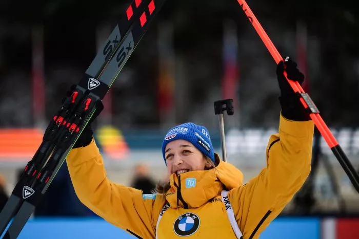 Franziska Preuß beendet das Biathlon-Jahr 2024 mehr als erfolgreich.