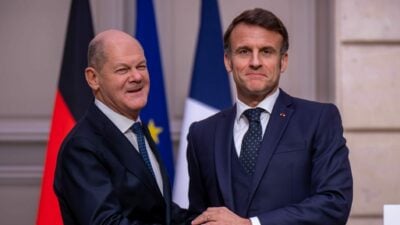 Kanzler Scholz und Präsident Macron beschwören Europas Einigkeit gegenüber Trump.