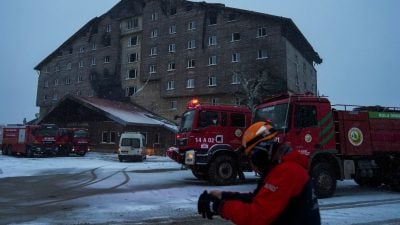 Katastrophe in türkischem Skihotel: Kritik an Brandschutz