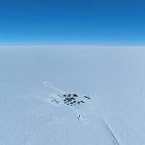 2.800 Meter Klimageschichte: Historischer Eisbohrkern in der Antarktis gewonnen