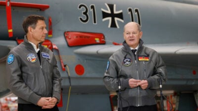 Erneut Drohnen über Militärgelände: Soll die Bundeswehr sie abschießen dürfen?