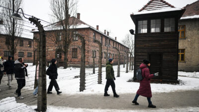 Steinmeier und Scholz vertreten Deutschland bei Gedenkfeier in Auschwitz