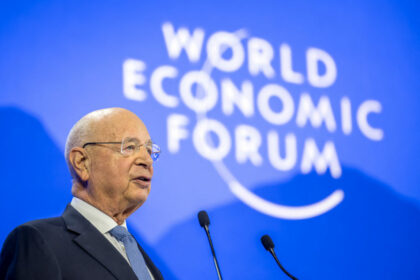 Klaus Schwab tritt aus Vorstand des Weltwirtschaftsforums zurück