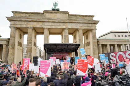 Wirtschaftswarntag: „Es brennt lichterloh“ – Unternehmer protestieren gegen wirtschaftliche Stagnation