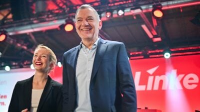 Ines Schwerdtner und Jan van Aken grenzen sich beim Bundesparteitag der Linken scharf gegen die übrigen Parteien im Bundestag ab.