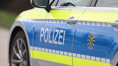 26-Jähriger hinterlässt bei Unfallfahrt Schneise der Verwüstung