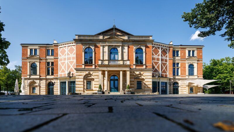 2026 wollten die Festspiele groß Jubiläum feiern - doch für die großen Pläne fehlt das Geld. (Archivbild)