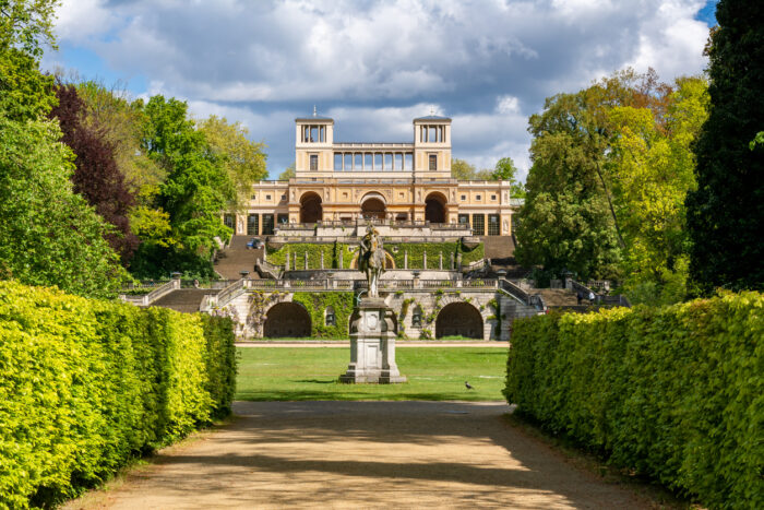 Die Orangerie des Schlosses Sanssouci in Potsdam von Friedrich August Stüler entworfen