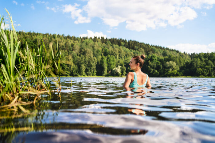 Schwimmen in der Natur ist gut für die Gesundheit