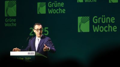 Özdemir eröffnet Grüne Woche – Seuche überschattet Messe