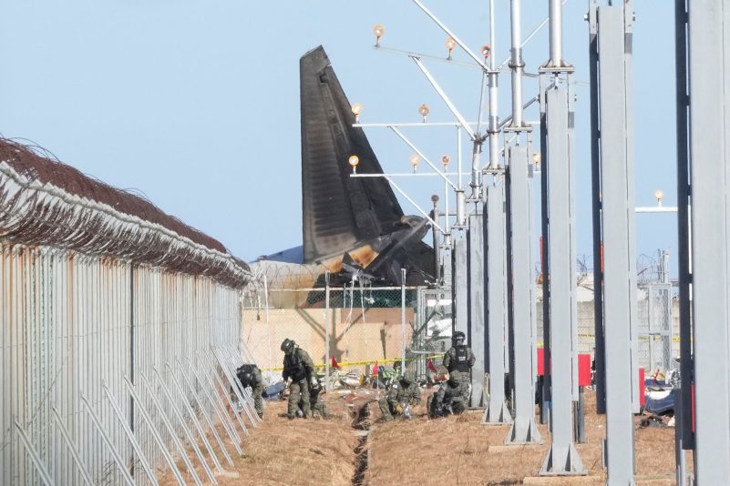 Daten eines der beiden Flugschreiber wurden bereits übertragen.
