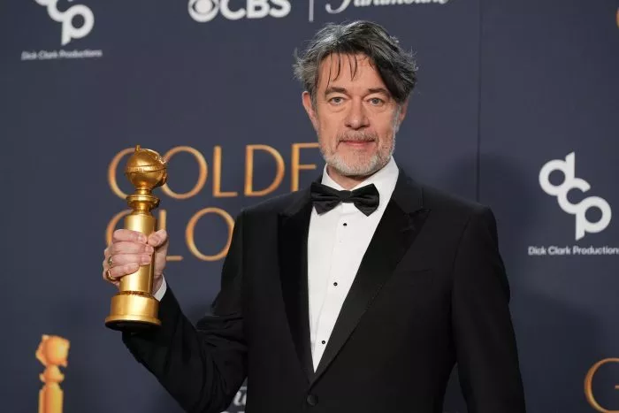 Drehbuchautor Peter Straughan hat für «Konclave» seinen ersten Globe gewonnen.