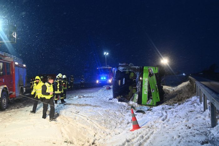 Wie es zu dem Unfall kam, ist bislang unklar.