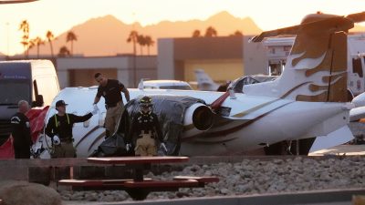 Privatjet von Mötley-Crüe-Sänger rammt Flugzeug – ein Toter