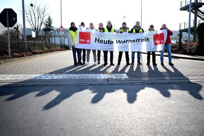Solche Aufschriften sind vermutlich an vielen Zustellstützpunkten der Post zu sehen.