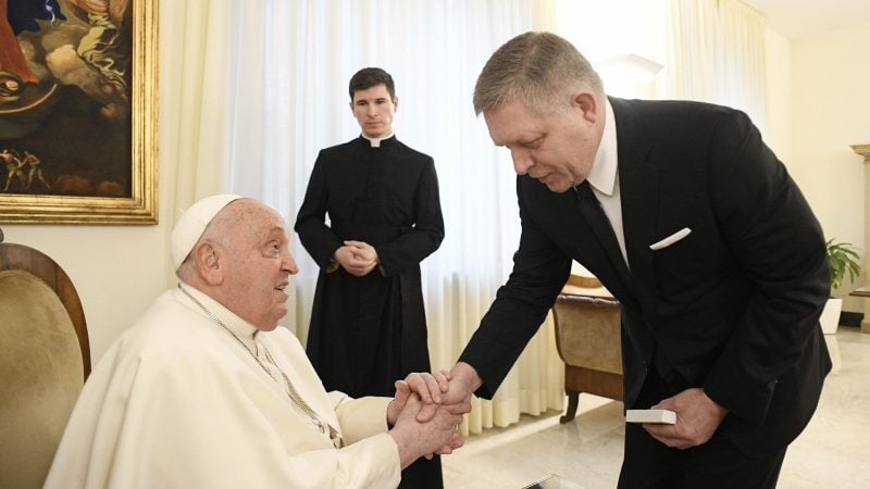 Vor dem Krankenhausaufenthalt empfing der Papst noch den slowakischen Ministerpräsidenten Robert Fico im Vatikan.