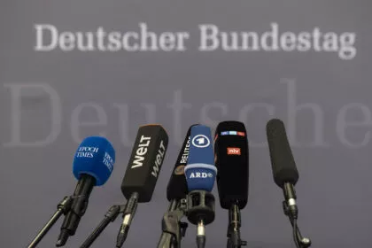 Kleinerer Bundestag: IW sieht Einsparungen bei bis zu 125 Millionen Euro jährlich