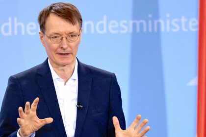 Karl Lauterbach warnt vor jeglichem Alkoholkonsum – ich trinke „weiter regelmäßig Wein“