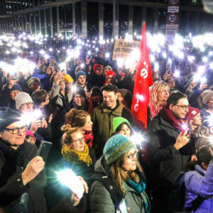 Wut auf die CDU – Demonstrationen, Angriffe und Gewalt nehmen zu