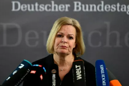 Migration: Faeser wirbt für Mitte-Bündnis - FDP wirft SPD Verweigerungshaltung vor