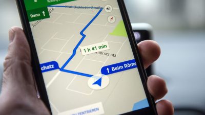 Vom Schreibtisch in die Hosentasche: 20 Jahre Google Maps