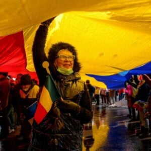 Rumänien: Wahlkommission schließt Favoriten Georgescu aus – Proteste eskalieren in Bukarest