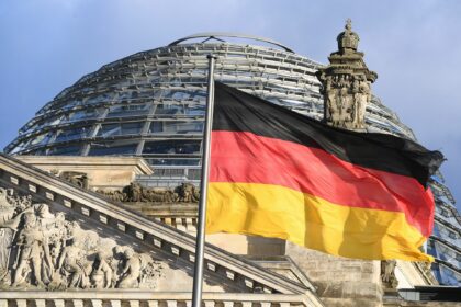 Sonntagstrend: Union knapp stärkste Kraft vor der AfD