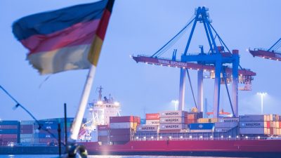 Reformvorhaben: Mehr Schiffe sollen unter deutscher Flagge fahren