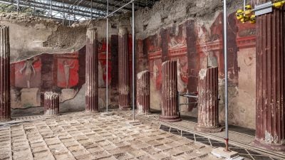 Neuer Fund in Pompeji: Großes Fresko in Festsaal