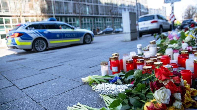 Bei dem Anschlag am Donnerstag wurden 40 Menschen zum Teil schwer verletzt - nun wird über die politischen Folgen diskutiert.