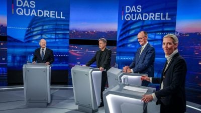 Die Kanzlerkandidaten Olaf Scholz (SPD); Robert Habeck (Grüne), Friedrich Merz (CDU) und Alice Weidel (AfD) beharkten sich in einer Talkrunde bei RTL und ntv.