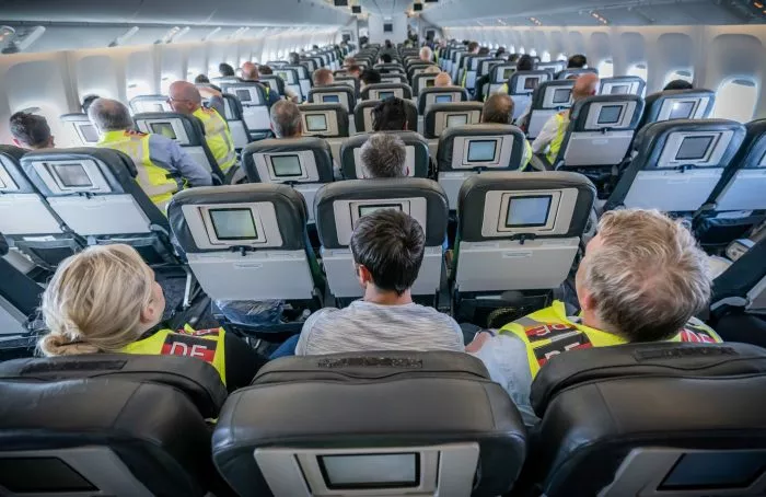 In den Jahren vor der erneuten Machtübernahme der Taliban in Kabul wurden aus Deutschland ausschließlich Männer per Sammelcharter nach Afghanistan abgeschoben, so wie auch auf diesem Flug im Jahr 2019.