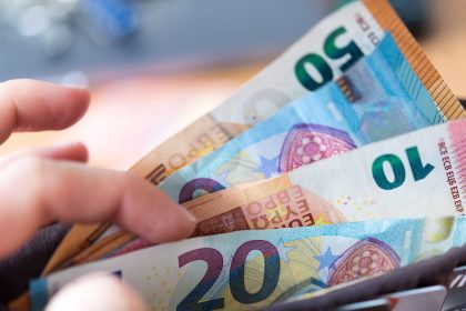 Gesetzlich Krankenversicherten drohen noch höhere Zusatzbeiträge: „Beitragssätze könnten durch die Decke gehen“