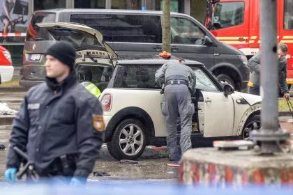 Auto fährt in München in Demo: Was wir wissen und was nicht