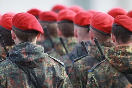 Ukraine-Friedenssicherung: Bundesregierung lehnt europäische Truppen ohne die USA ab