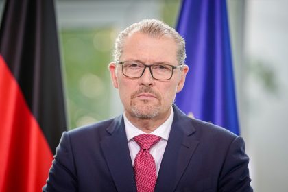 „Mehr Beschäftigte als in der gesamten deutschen Landwirtschaft“: Arbeitgeber kritisieren Ineffizienz der Sozialversicherung