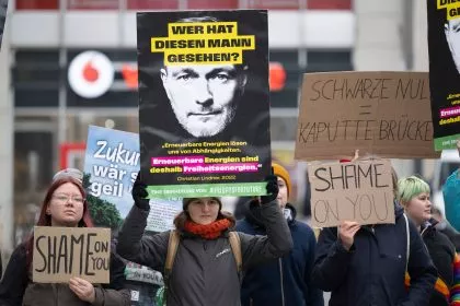 Vier von fünf Deutschen sehen gesellschaftliche Spaltung