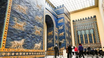 Nur drei Tage offen: Tausende besuchen Pergamonmuseum