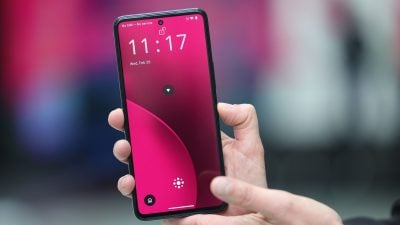 Sprachassistenz: Telekom bringt Smartphone ohne sichtbare Apps auf den Markt