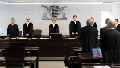 Staatsanwaltschaft lehnt Einstellung ab – Ballweg-Anwalt sieht Einmischung des Justizministeriums