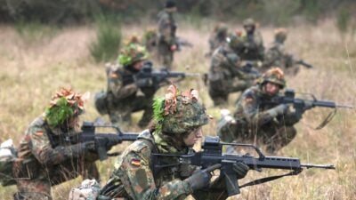 Generalinspekteur der Bundeswehr sieht ein Wehrdienstmodell als notwendig