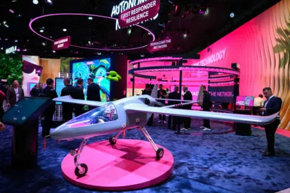 Fliegende Antenne: Telekom setzt auf Mobilfunkdrohne