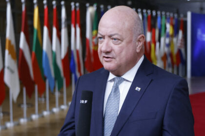 ÖVP wählt Kanzler Stocker mit 98 Prozent der Stimmen zum Parteichef