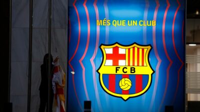 Teamarzt gestorben: Barça-Spiel kurz vor Anpfiff abgesagt