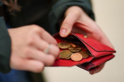 Preisschwankungen kosten Haushalte in Summe Milliarden – Inflation 2024 bei 2,2 Prozent