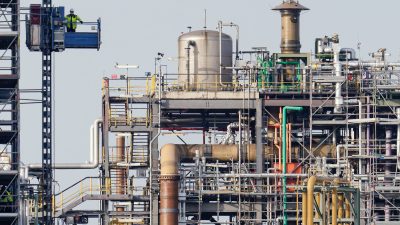 Die deutsche Chemieindustrie erwartet nur eine stagnierende Produktion (Archivbild)