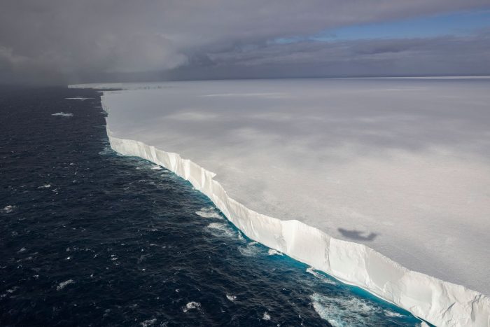 Der Eisberg mit der Bezeichnung A23a am 25. November 2024 vor der Küste der Antarktis.