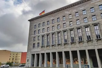 Bericht: Haushaltslücke beträgt mindestens 130 Milliarden Euro